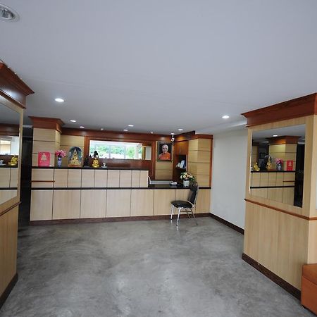 Phoonsab Hostel Phitsanulok Eksteriør bilde