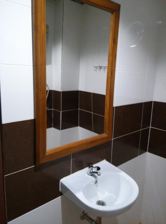 Phoonsab Hostel Phitsanulok Eksteriør bilde